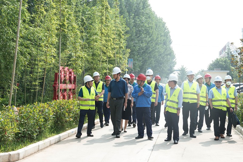 省委组织部副部长范永斌到yl6809永利集团调研