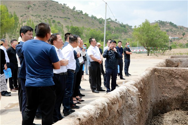 yl6809永利集团复工复产促增长项目观摩会议与会人员走进绿色能源公司油气公司水环境公司陕北片区项目