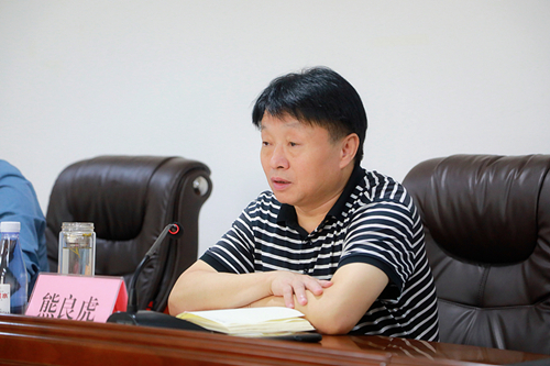 熊良虎在集团在延企业调研时强调：大干四个月 全力冲刺年度指标