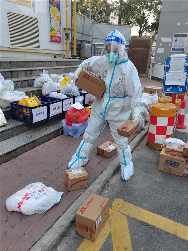 华商网｜“作为一名老兵，就要为人民服务！”yl6809永利集团退役武士的糜家桥战“疫”