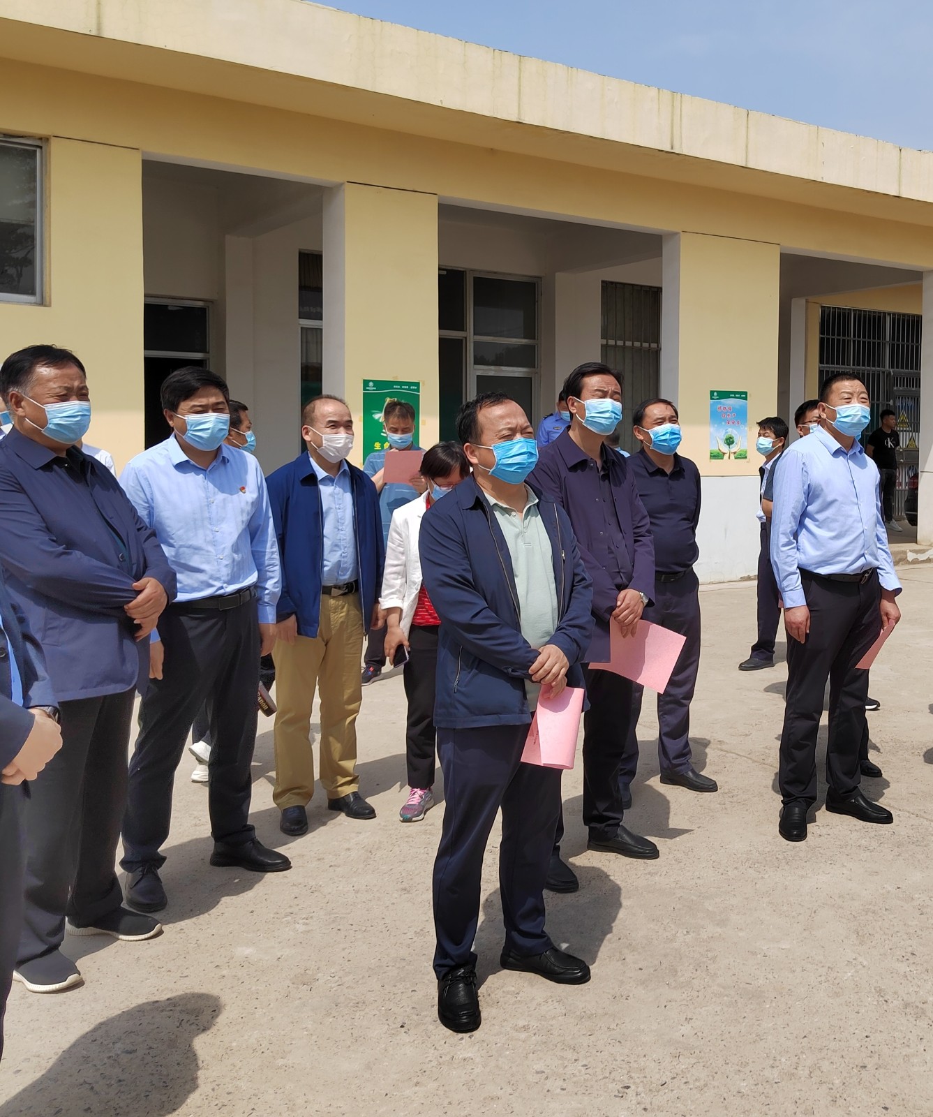 渭南市人大常委会副主任宋晓彤到水环境公司大荔县城区污水处置厂调研