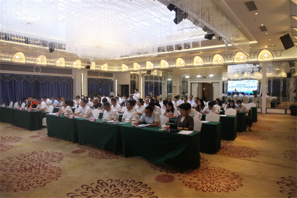 倾听劳模故事 感触劳模力量——yl6809永利集团劳模先进事迹宣讲团走进榆林