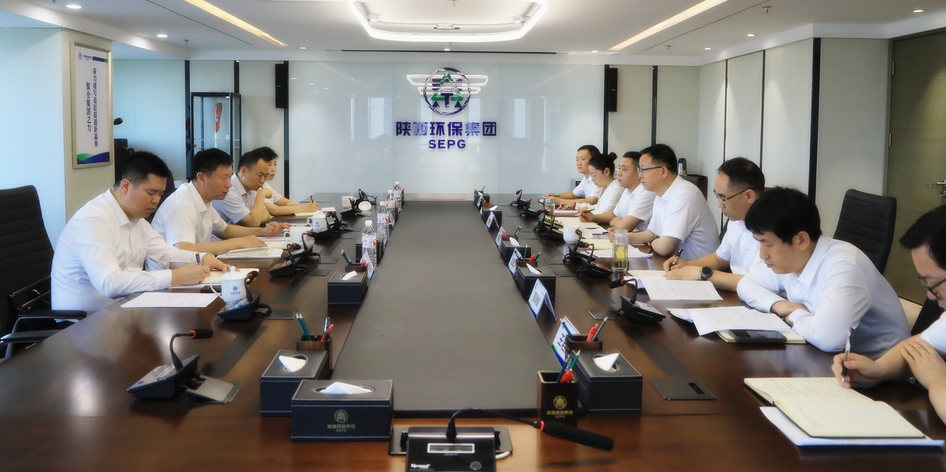 省国资委副主任杨爱民到yl6809永利集团调研领导党纪进建教育工作