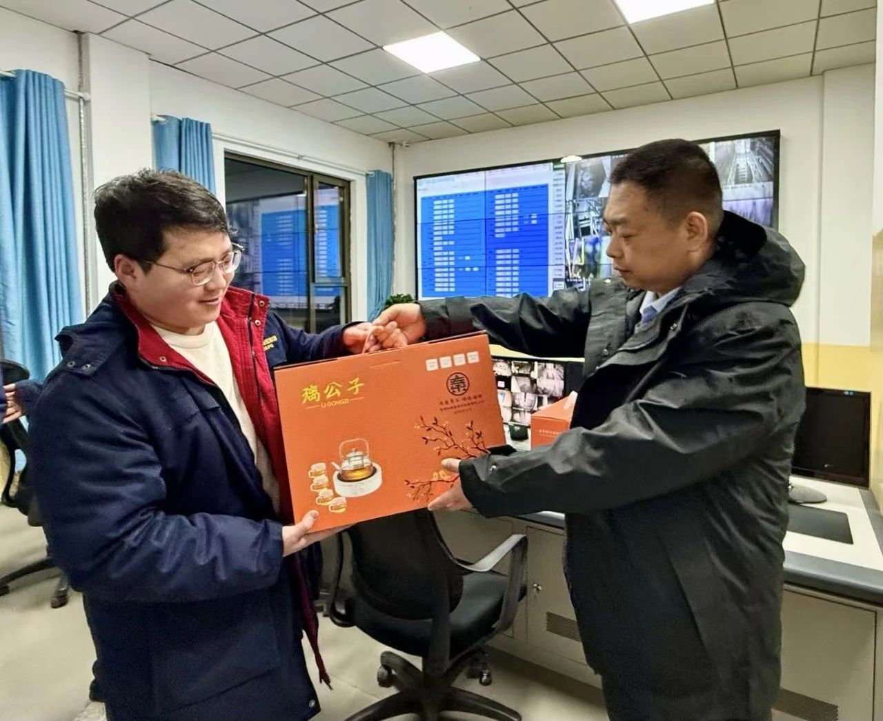 关切一线，情暖隆冬｜水环境公司工会发展2024年“冬送温暖”慰问活动