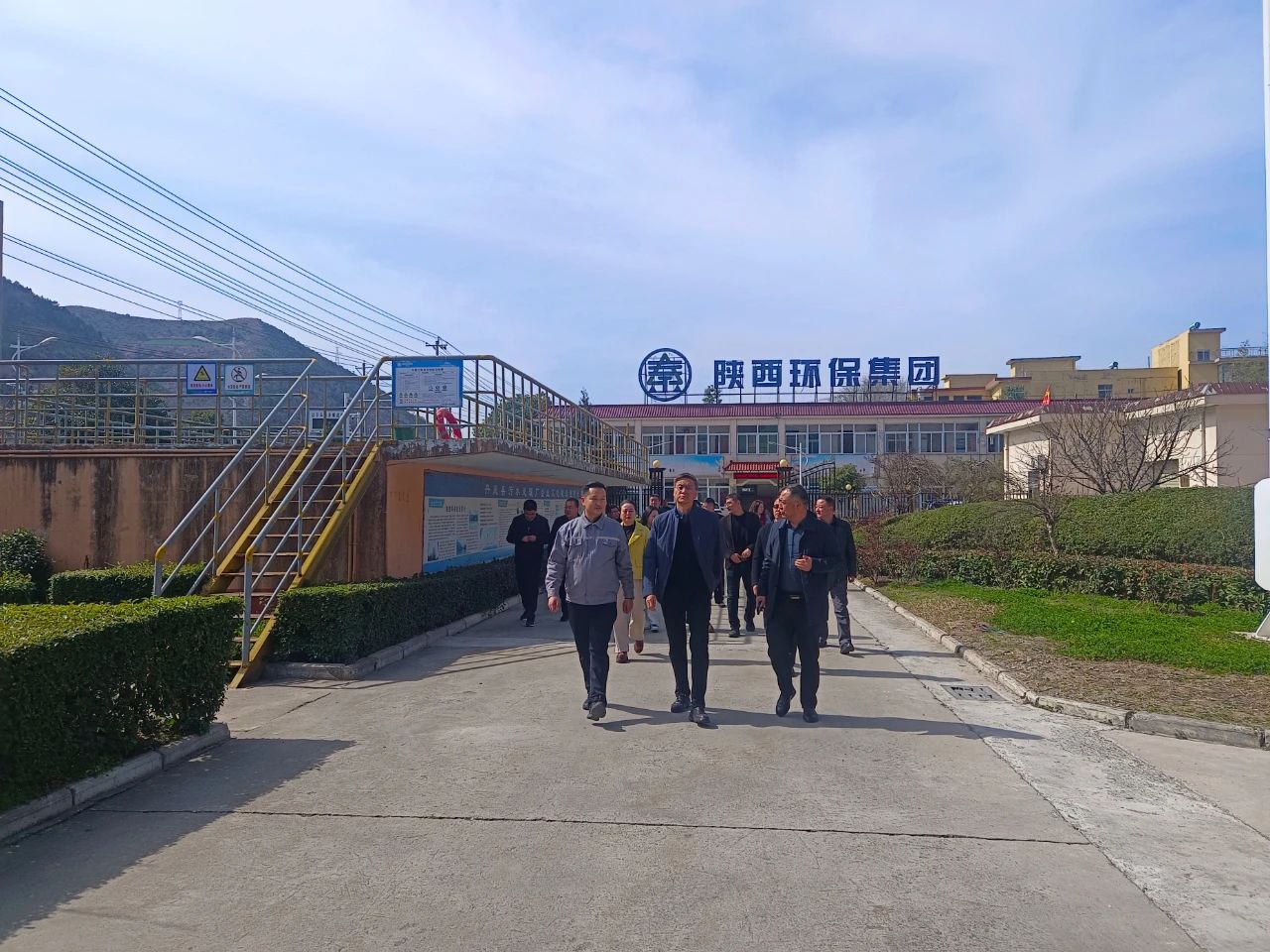 商洛市人大常委会副主任赵军到水环境公司丹凤县污水处置厂调研