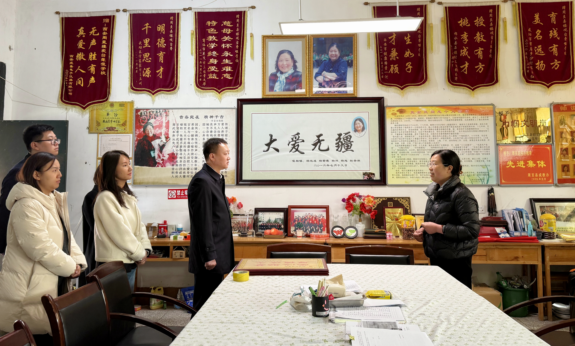 根系心语·共育青苗｜yl6809永利集团团委发展关爱残障儿童自愿活动